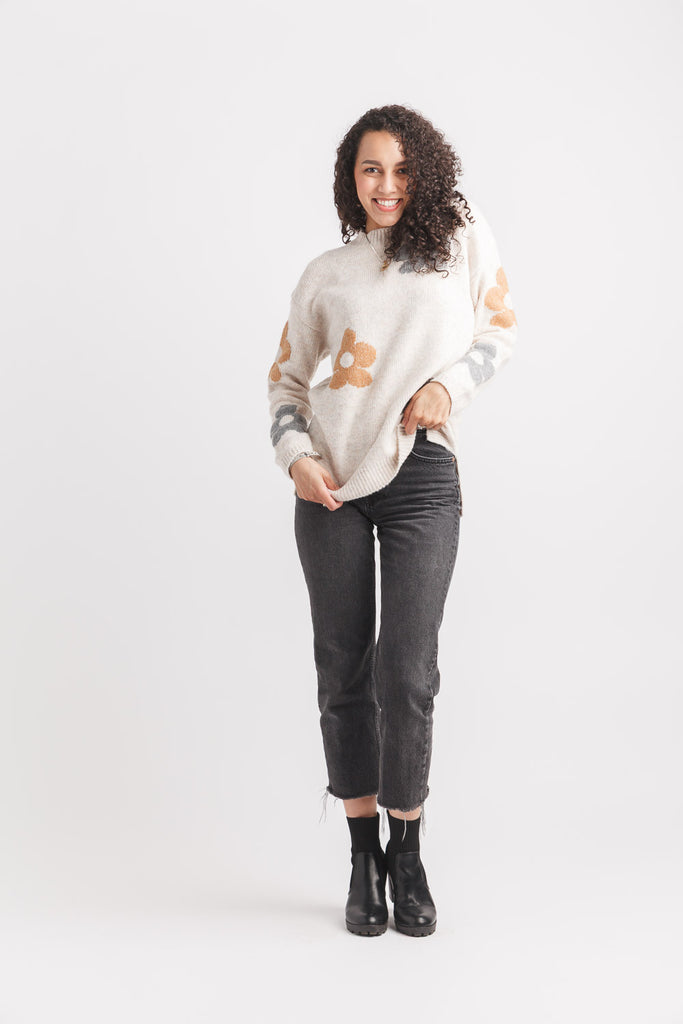 Papillon Daisy Flower Pullover